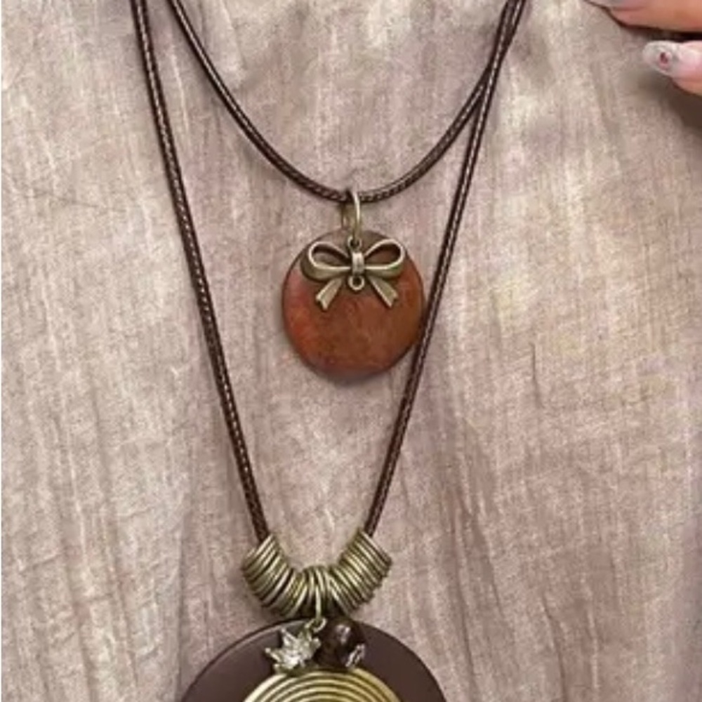 Boho Layered Brown Pendant Necklace with Bow Accent